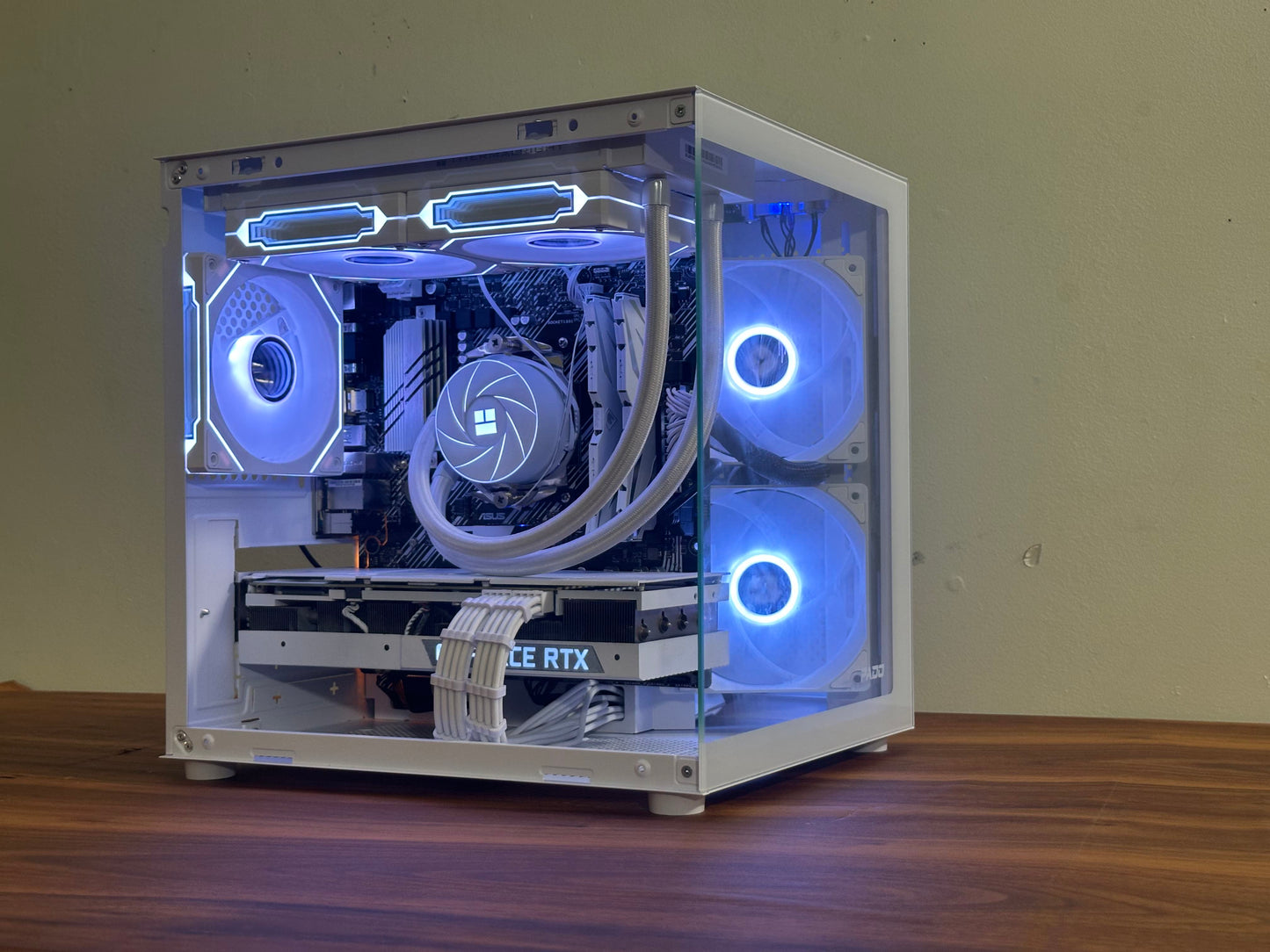 โ๏ธ Frostbite| RTX 3080 | Ryzen 5 5600X | 32GB | 240mm AIO