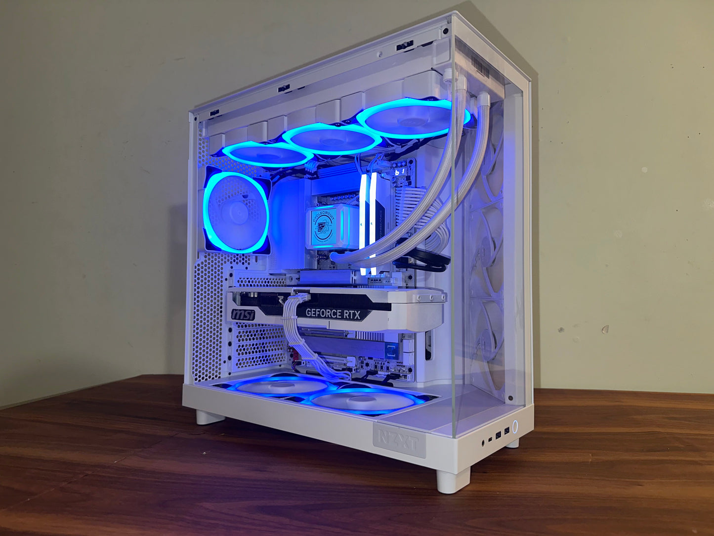 ❄️GlacierCore| RTX 5070 Ti | Intel Ultra 7 | 32GB DDR5 6000MHz | 2TB SSD | NZXT H6 Elite LCD Display