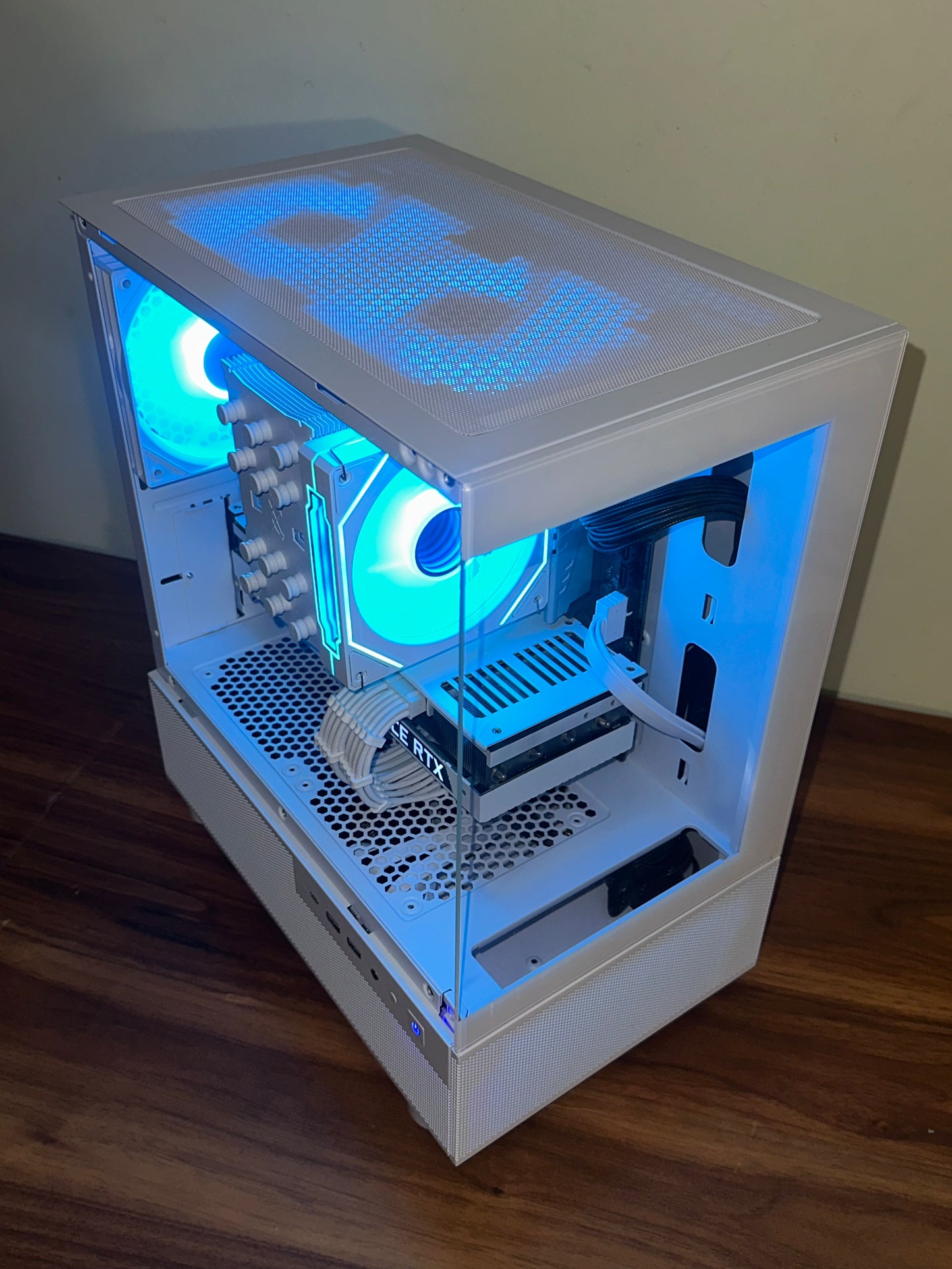 โ๏ธ NovaCore| RTX 3080 | Intel I5 14600k | 32GB | 1tb NVME SSD