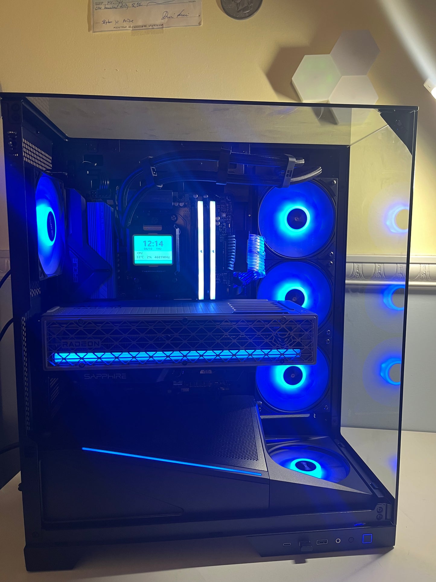 ๐ฅ 9070 XT + 9800X3D ๐ฅ|The "Nitroflare"| Gaming PC