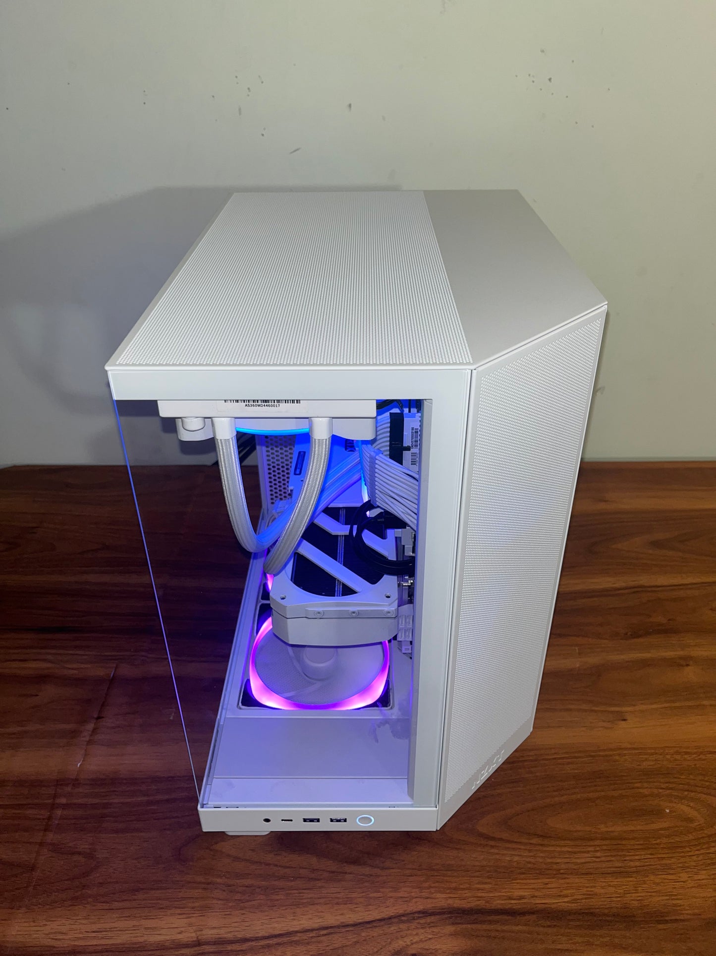 ❄️GlacierCore| RTX 5070 Ti | Intel Ultra 7 | 32GB DDR5 6000MHz | 2TB SSD | NZXT H6 Elite LCD Display