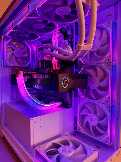 ❄️ FrostForge — Ryzen 7 9800X3D | RTX 5070 Ti | 32gb DDR5| Windows 11 Pro