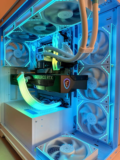 ❄️ FrostForge — Ryzen 7 9800X3D | RTX 5070 Ti | 32gb DDR5| Windows 11 Pro