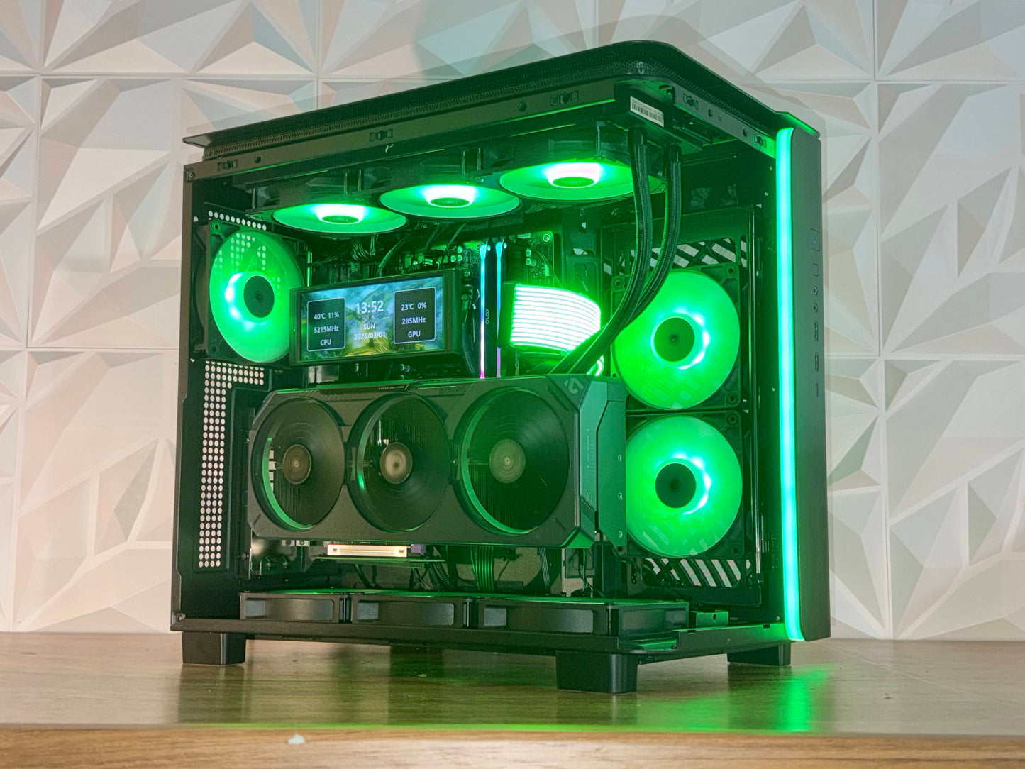 ⚡ RTX 5070 TI | 9800x3d | 32gb DDR5 | 2tb NVMe SSD | Windows 11 | "Phantom Nebula 95"